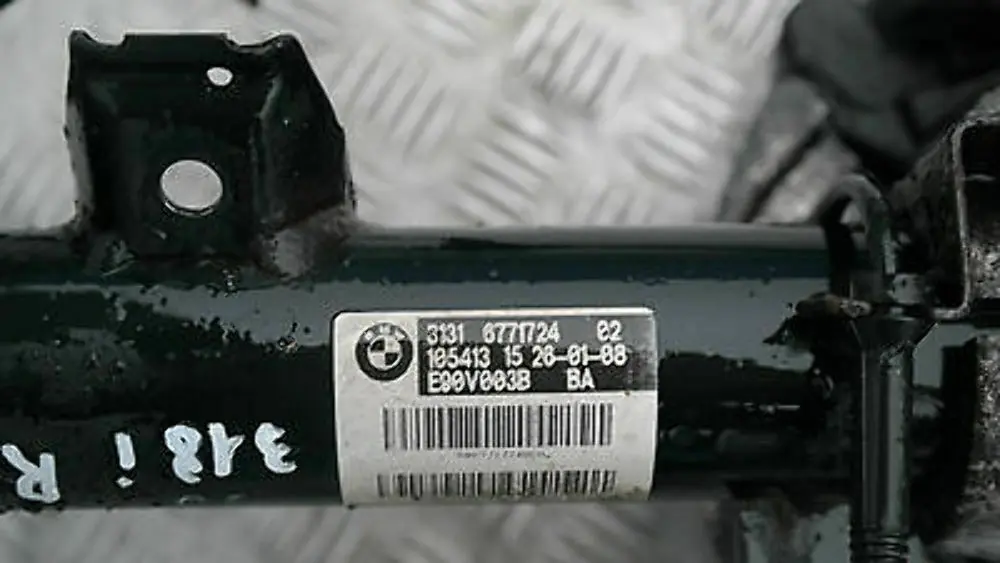 BMW E90 Amortyzator Zwrotnica Zacisk Hamulca Prawa Strona 3131 - SKU 6771724-6 - Numer Części 6786006
