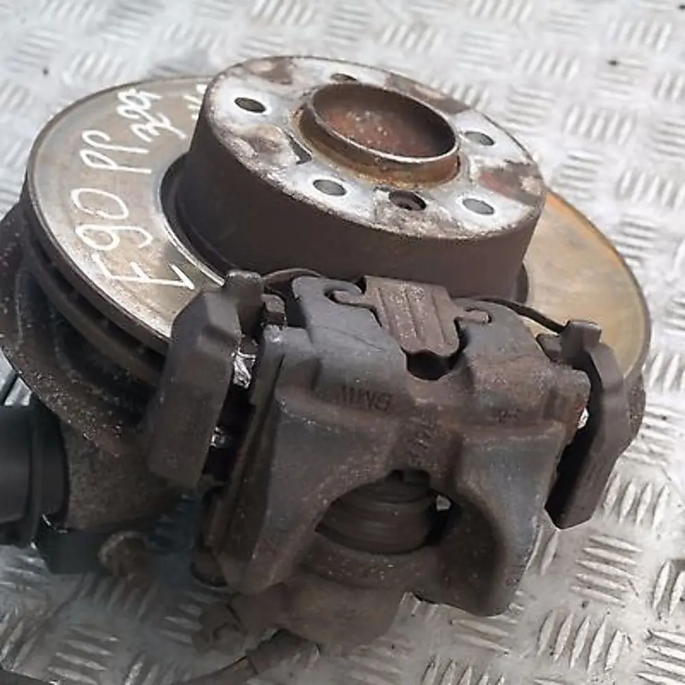 BMW E90 320i Delantero Derecho Muelle Pata Suspensión Pinza Freno - SKU 6771724 - Número de pieza 31316771724