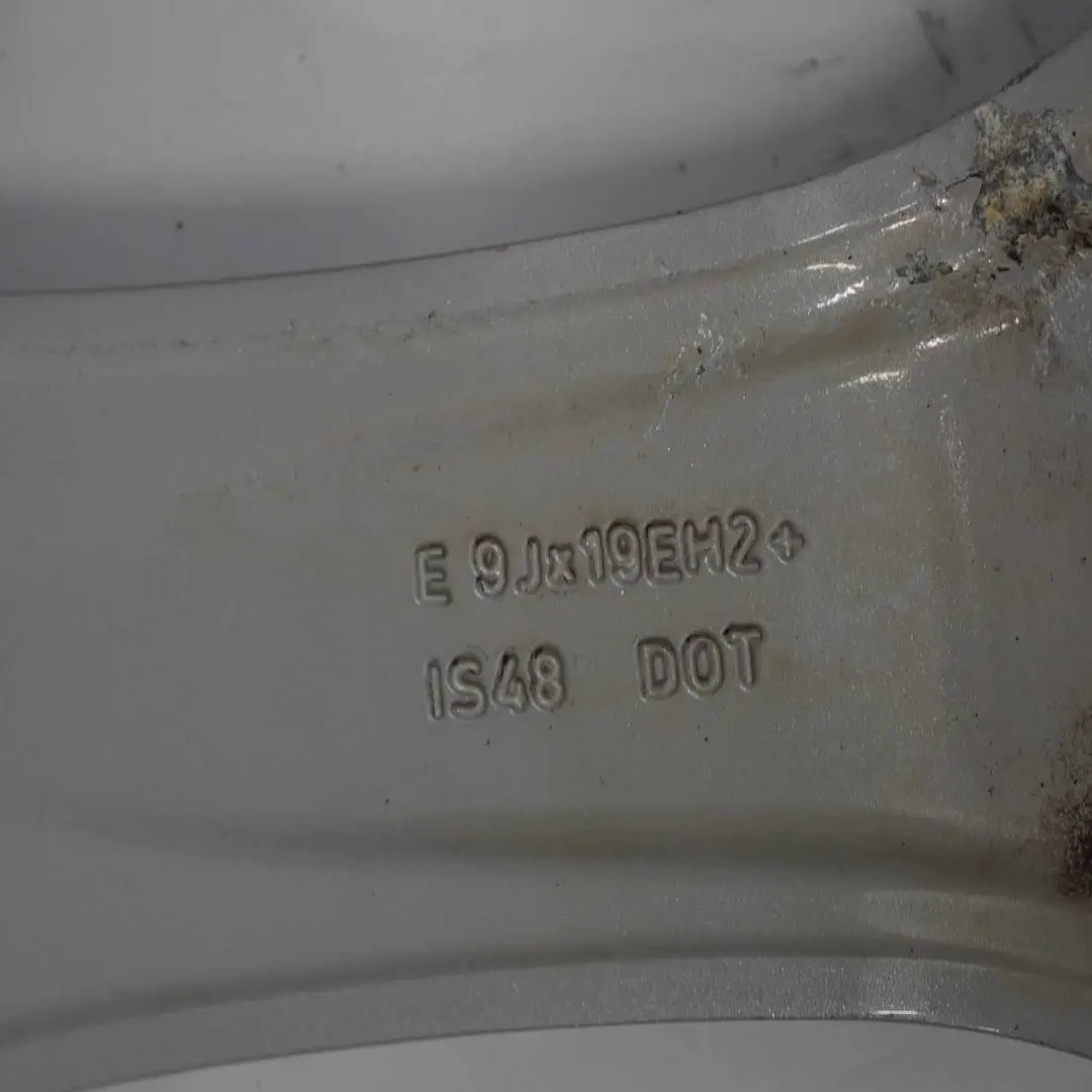 Alloy Rim 19" Y-spoke 211 9J ET:48 to BMW X5 E70 Silver Wheel with Part number 6772244 BMW X5 E70 Silver Wheel Alloy Rim 19" Y-spoke 211 9J ET:48 - SKU 6772244-3 - Part number 6772244