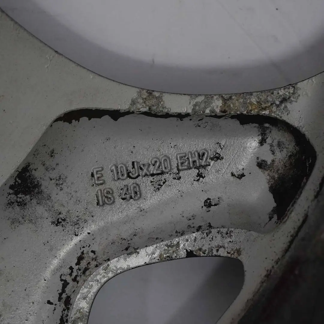 Felga Aluminiowa 20" 10J do BMW X5 E70 X6 E71 o numerze 6772249 BMW X5 E70 X6 E71 Felga Aluminiowa 20" 10J - SKU 6772249-4 - Numer Części 6772249