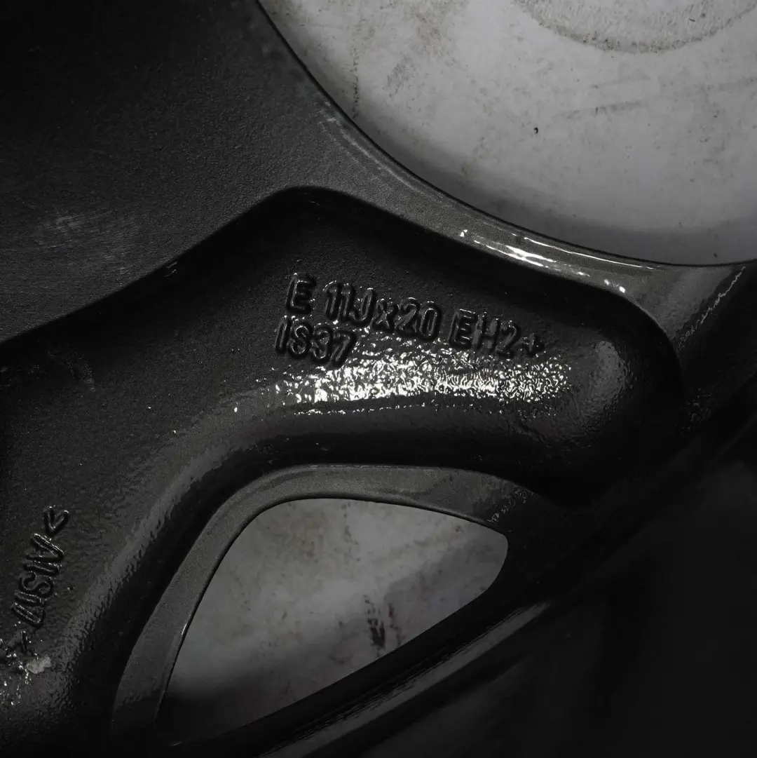 Tylna Felga Aluminiowa Szara 20" Y-spoke 214 ET:37 11J do BMW X5 E70 o numerze 6772250 BMW X5 E70 Tylna Felga Aluminiowa Szara 20" Y-spoke 214 ET:37 11J - SKU 6772250-3 - Numer Części 6772250