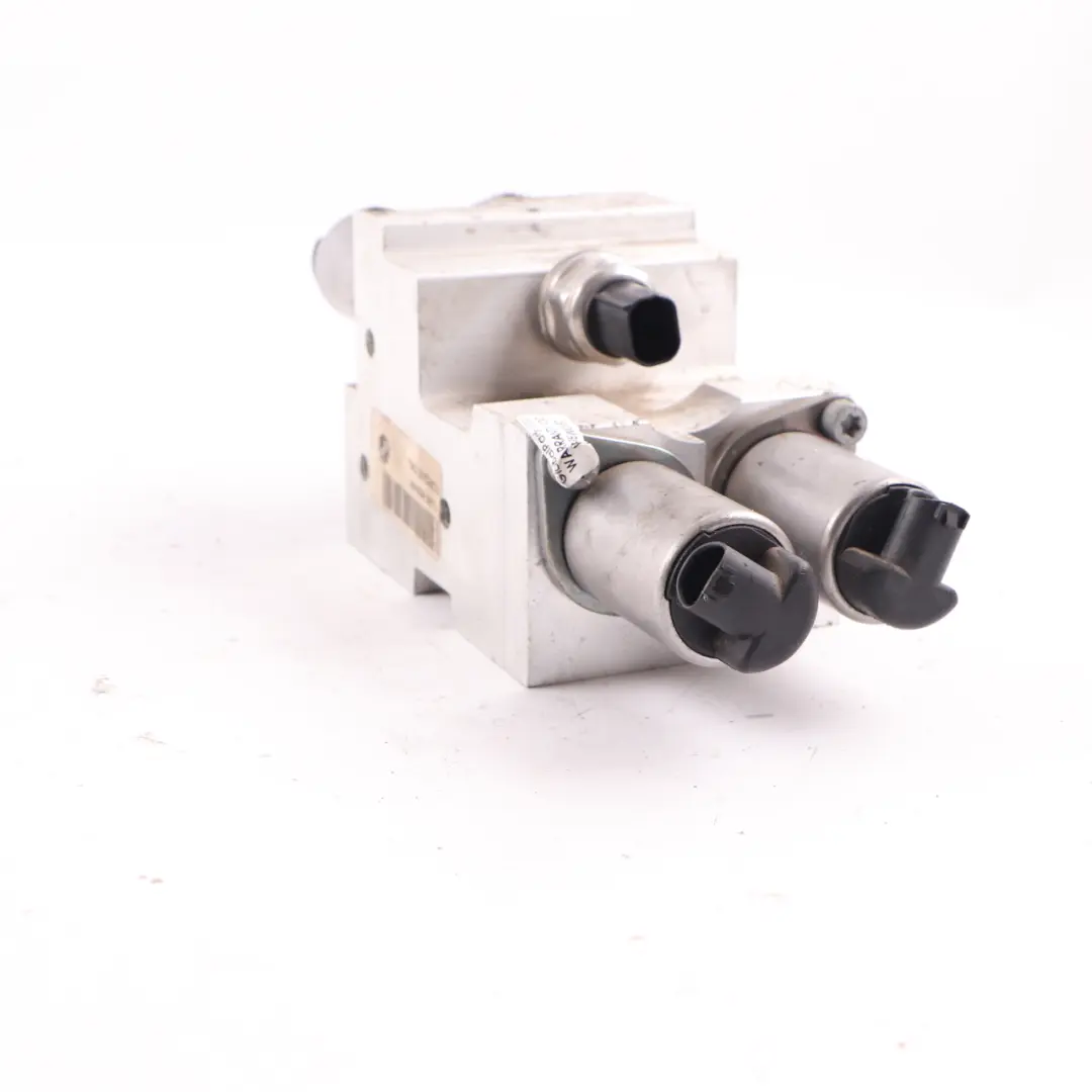 Bloque Válvulas Dynamic Drive Eje Delantero Bomba Hidráulica para BMW X5 E70 X6 E71 con número de pieza 6772311 BMW X5 E70 X6 E71 Bloque Válvulas Dynamic Drive Eje Delantero Bomba Hidráulica - SKU 6772311 - Número de pieza 6772311