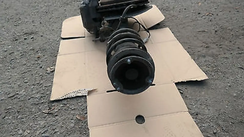 BMW 3 er e91 330i LEFT MSPORT Stoßdämpfer Federbein Vorn Links Vorderachse - SKU 6772923 - Teilenummer 31316772923