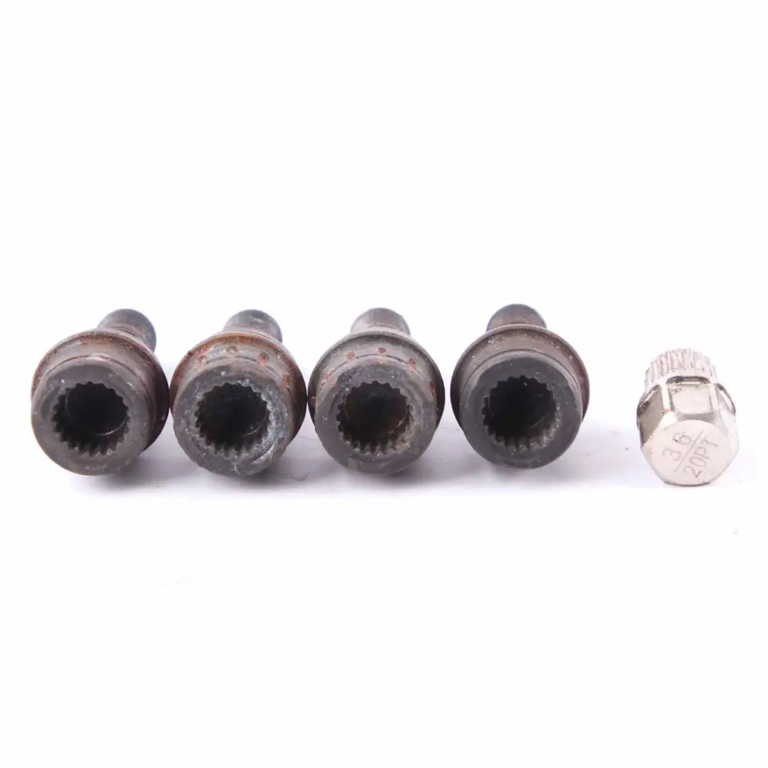 BMW X5 er E53 Satz von 4 Radschraubensicherungen mit Adapter Sicherheitsmutter - SKU 6773191-1 - Teilenummer 6773191