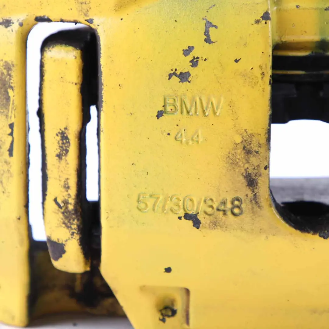 Pinza freno BMW E90 E91 anteriore sinistra portante Alloggiamento 57/30/348 per con numero di parte 6773201 Pinza freno BMW E90 E91 anteriore sinistra portante Alloggiamento 57/30/348 - SKU 6773201-5 - Numero di parte 6773201