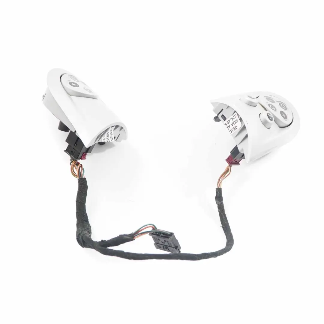 Botones Multifuncion en el Volante para Mini Cooper R55 R56 con número de pieza 6773645 Mini Cooper R55 R56 Botones Multifuncion en el Volante - SKU 6773645-1 - Número de pieza 6773645