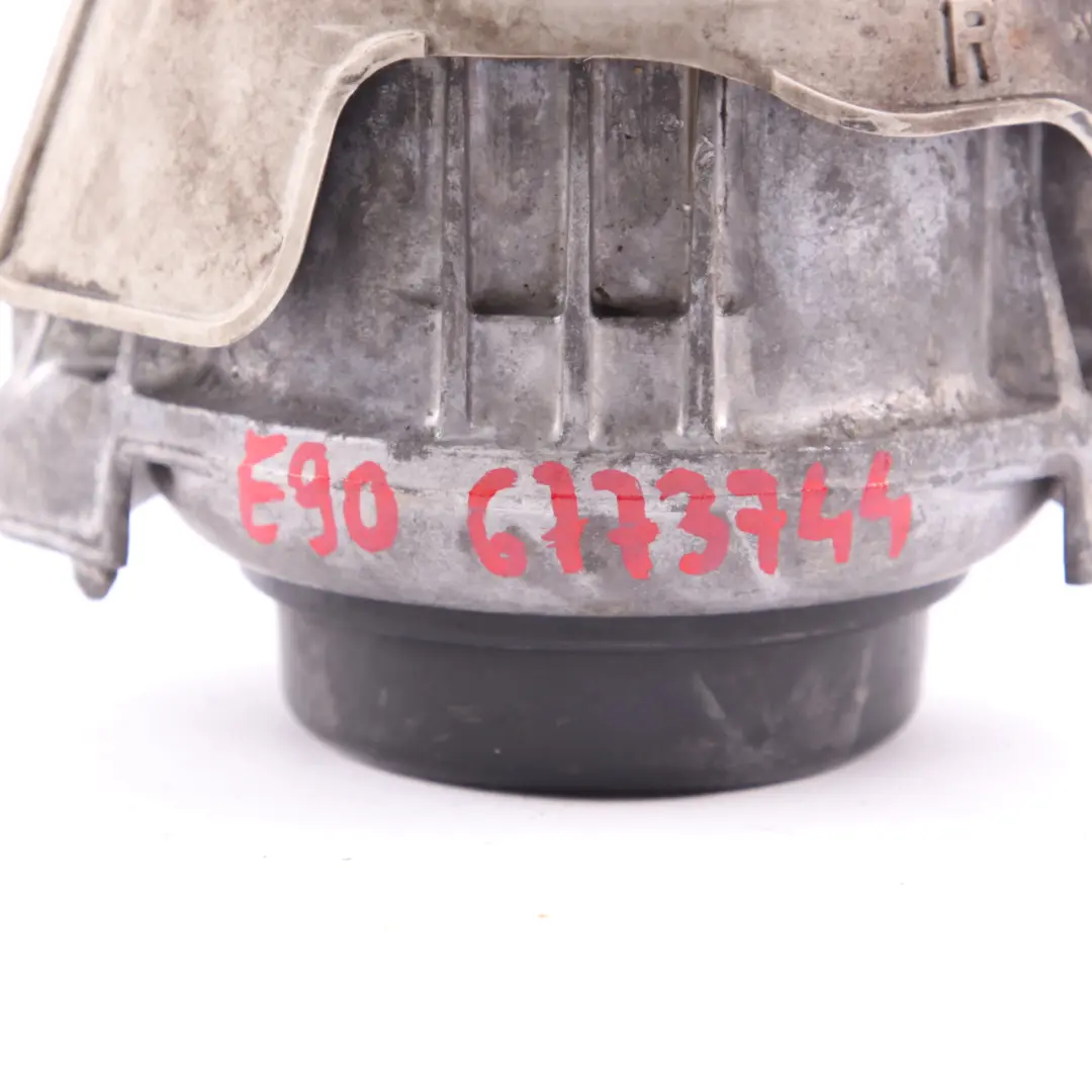 N54 Soporte De Motor Derecho para BMW E90 E91 E92 335I con número de pieza 6773744 BMW E90 E91 E92 335I N54 Soporte De Motor Derecho - SKU 6773744 - Número de pieza 6773744