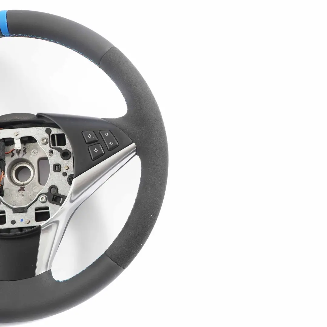 Leather Sport Steering Wheel M-tricoloured to BMW 5 6 Series E60 E61 E63 NEW Black with Part number 6774458 BMW 5 6 Series E60 E61 E63 NEW Black Leather Sport Steering Wheel M-tricoloured - SKU 6774458-2 - Part number 6774458