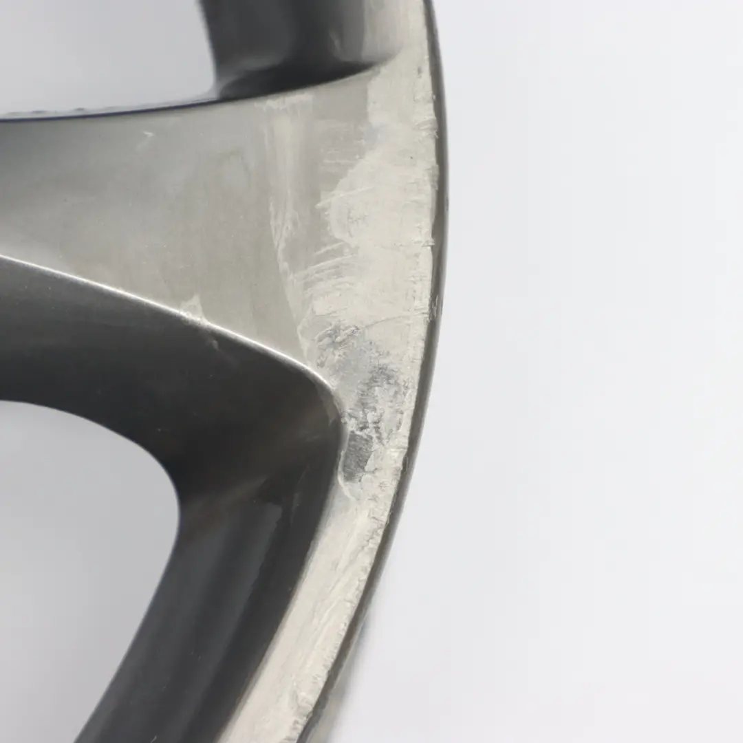 Roue avant grise Jante alliage 19" 8J ET:37 Star Spoke 230 pour BMW E90 E91 E92 E93 à propos du numéro de pièce 6785002 BMW E90 E91 E92 E93 Roue avant grise Jante alliage 19" 8J ET:37 Star Spoke 230 - SKU 6774724-5 - Numéro de pièce 6785002