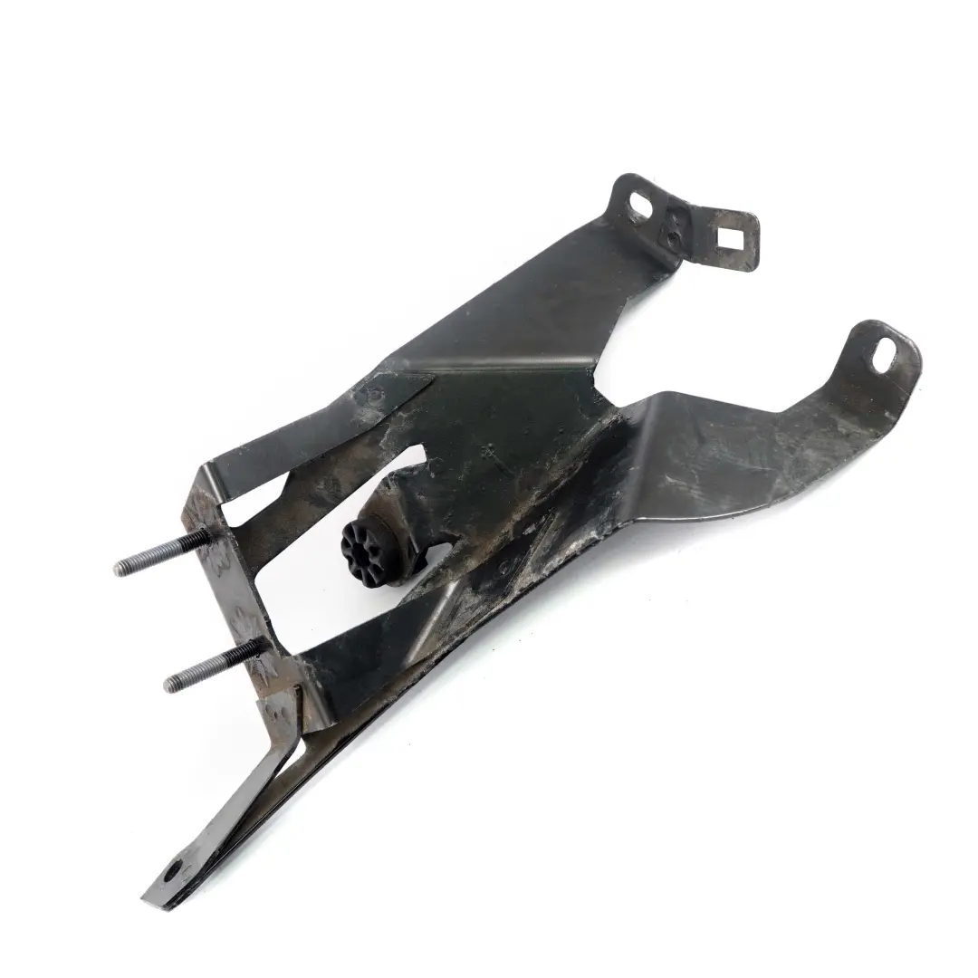 N47 Uchwyt Zbiornika Oleju Wspomagania do BMW E81 E87 LCI E90 E91 o numerze 6774767 BMW E81 E87 LCI E90 E91 N47 Uchwyt Zbiornika Oleju Wspomagania - SKU 6774767 - Numer Części 6774767