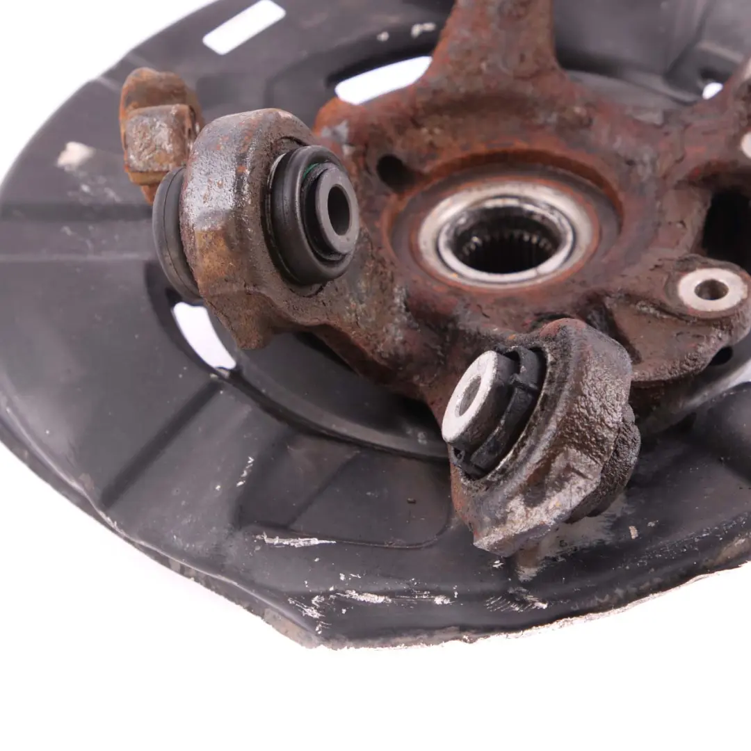 BMW E82 E88 Wheel Carrier Hub Rear Left N/S Suspension Flange 123d 135i - SKU 6774807-1 - Part number 6774807