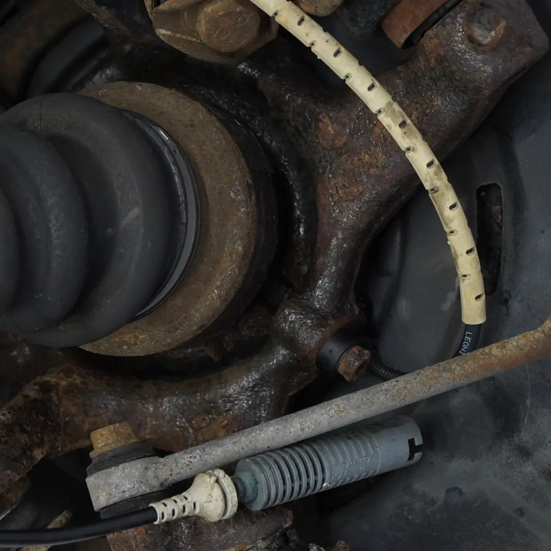 N52 258PS L'Arbre De Sortie Pivotement Arriere Droite pour BMW E90 330i à propos du numéro de pièce 6774808 BMW E90 330i N52 258PS L'Arbre De Sortie Pivotement Arriere Droite - SKU 6774808-25 - Numéro de pièce 6774808