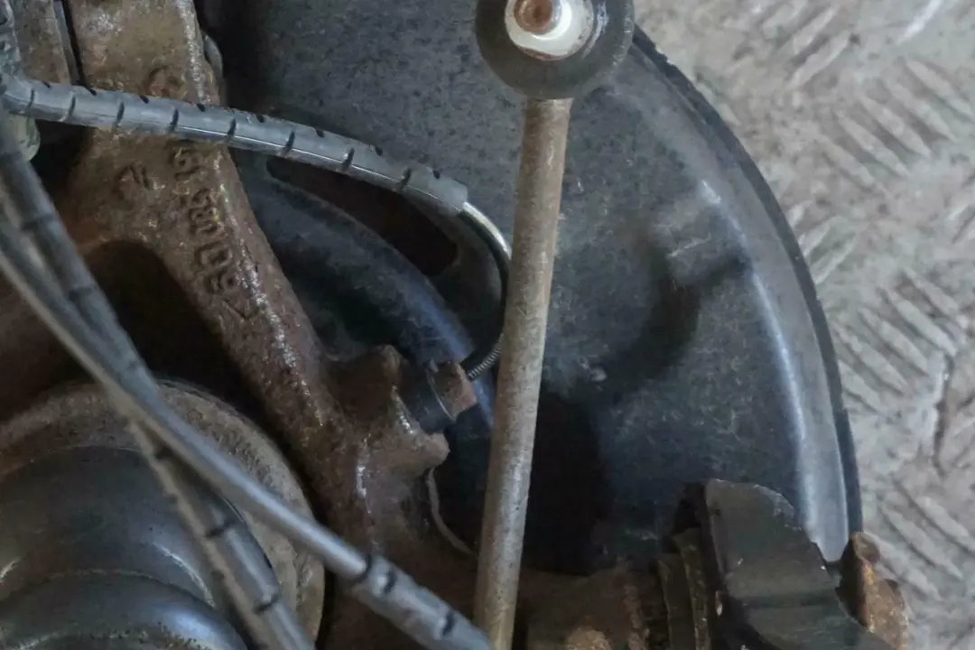 N47 Abtriebswelle Schwenklager Hinten Rechts für BMW 1 er E87 LCI 118d mit Teilenummer 6774810 BMW 1 er E87 LCI 118d N47 Abtriebswelle Schwenklager Hinten Rechts - SKU 6774810-17 - Teilenummer 6774810