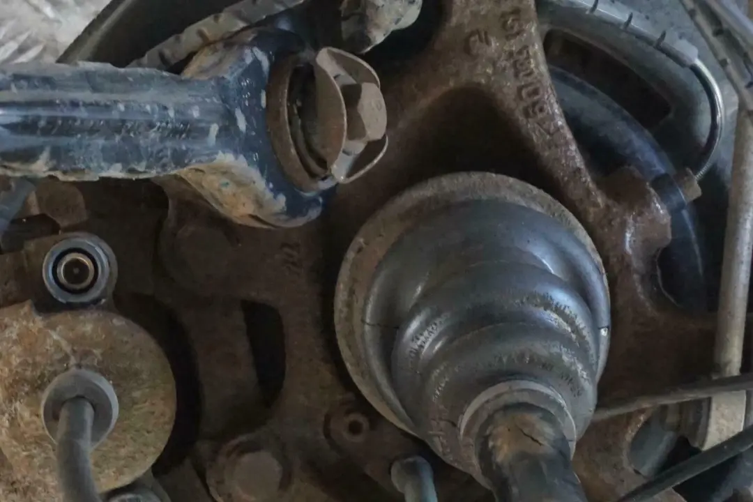 N47 Albero di Uscita Cuscinetto Perno Posteriore Destra per BMW E87 LCI 118d con numero di parte 6774810 BMW E87 LCI 118d N47 Albero di Uscita Cuscinetto Perno Posteriore Destra - SKU 6774810-17 - Numero di parte 6774810