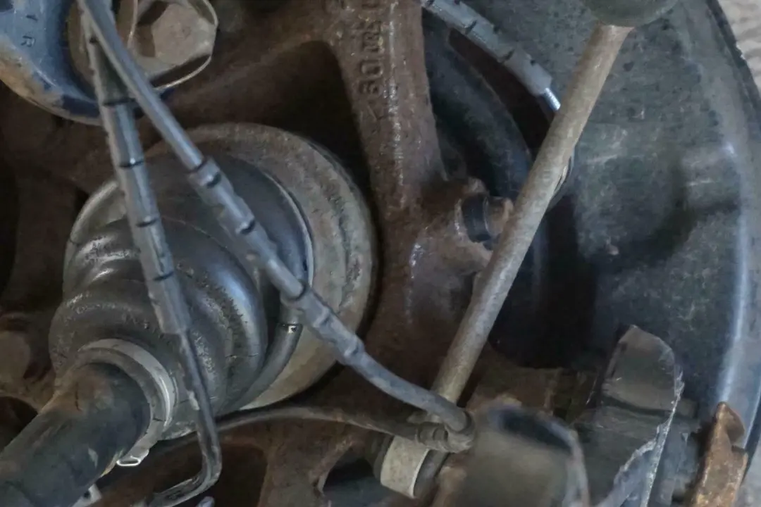 N47 Albero di Uscita Cuscinetto Perno Posteriore Destra per BMW E87 LCI 118d con numero di parte 6774810 BMW E87 LCI 118d N47 Albero di Uscita Cuscinetto Perno Posteriore Destra - SKU 6774810-17 - Numero di parte 6774810