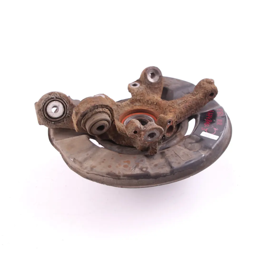  Support Roue BMW E82 E88 Suspension Arrière Moyeu Bride Entraînement Droit - SKU 6774810-3 - Numéro de pièce 6774810