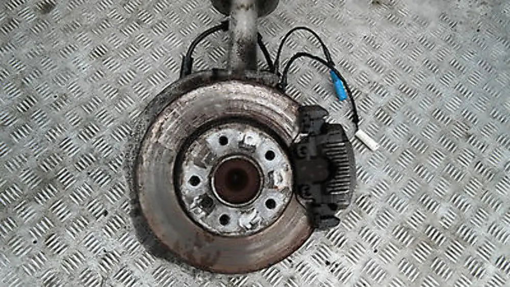 BMW E60 520d M47N2 Molla Sospensioni Cuscinetto Perno Anteriore Sinistra - SKU 6775056-2 - Numero di parte 6775055