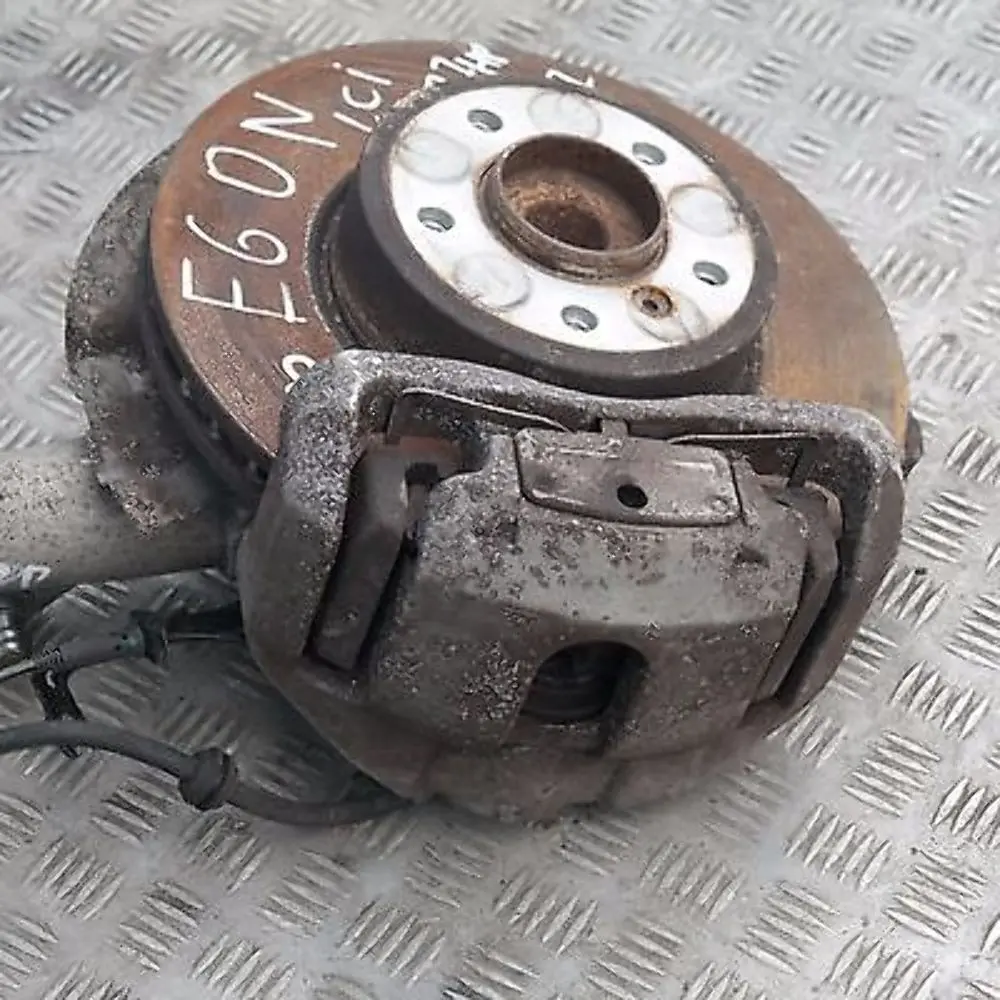 BMW E60 LCI 525i N53 Zwrotnica amortyzator prawy - SKU 6775056 - Numer Części 31306775056