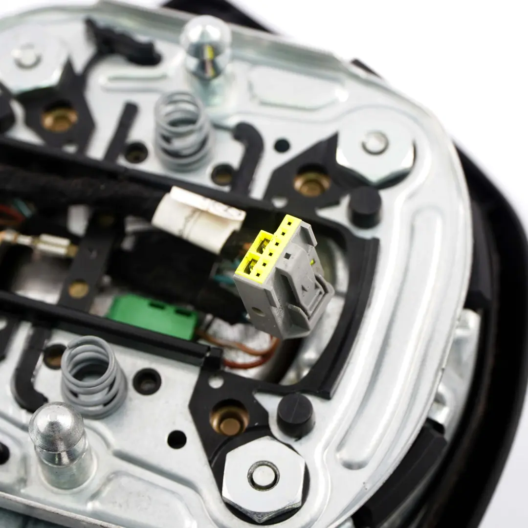 Poduszka powietrzna kierowcy airbag do BMW E81 E87 o numerze 6775155 BMW E81 E87 Poduszka powietrzna kierowcy airbag - SKU 6775155-2 - Numer Części 6775155