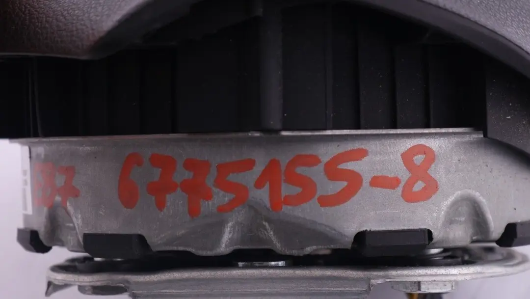 Steering Wheel Air Module Bag Driver's Side 6775155 to BMW 1 SERIES 8 E81 E82 E87 with Part number 32306775155 BMW 1 SERIES 8 E81 E82 E87 Steering Wheel Air Module Bag Driver's Side 6775155 - SKU 6775155-8 - Part number 32306775155