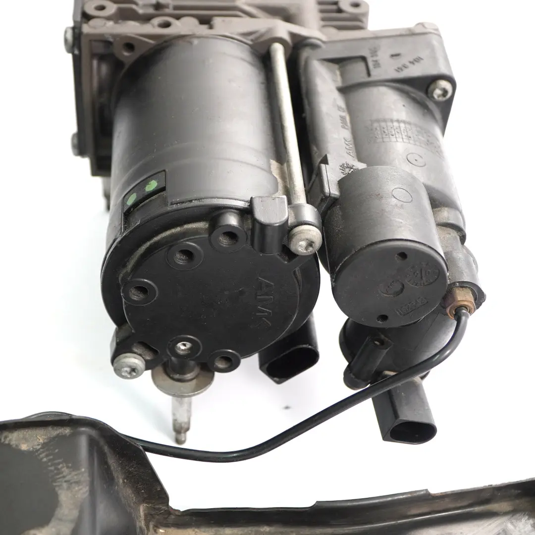 Dispositif d'alimentation Moteur compresseur suspension BMW X5 E70 - SKU 6775479-2 - Numéro de pièce 6775479
