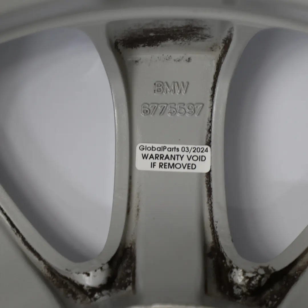 Série 3 E90 E91 E92 Jante Alliage Spider Spoke 159 17" ET:34 8J pour BMW à propos du numéro de pièce 6775597 BMW Série 3 E90 E91 E92 Jante Alliage Spider Spoke 159 17" ET:34 8J - SKU 6775597-2 - Numéro de pièce 6775597