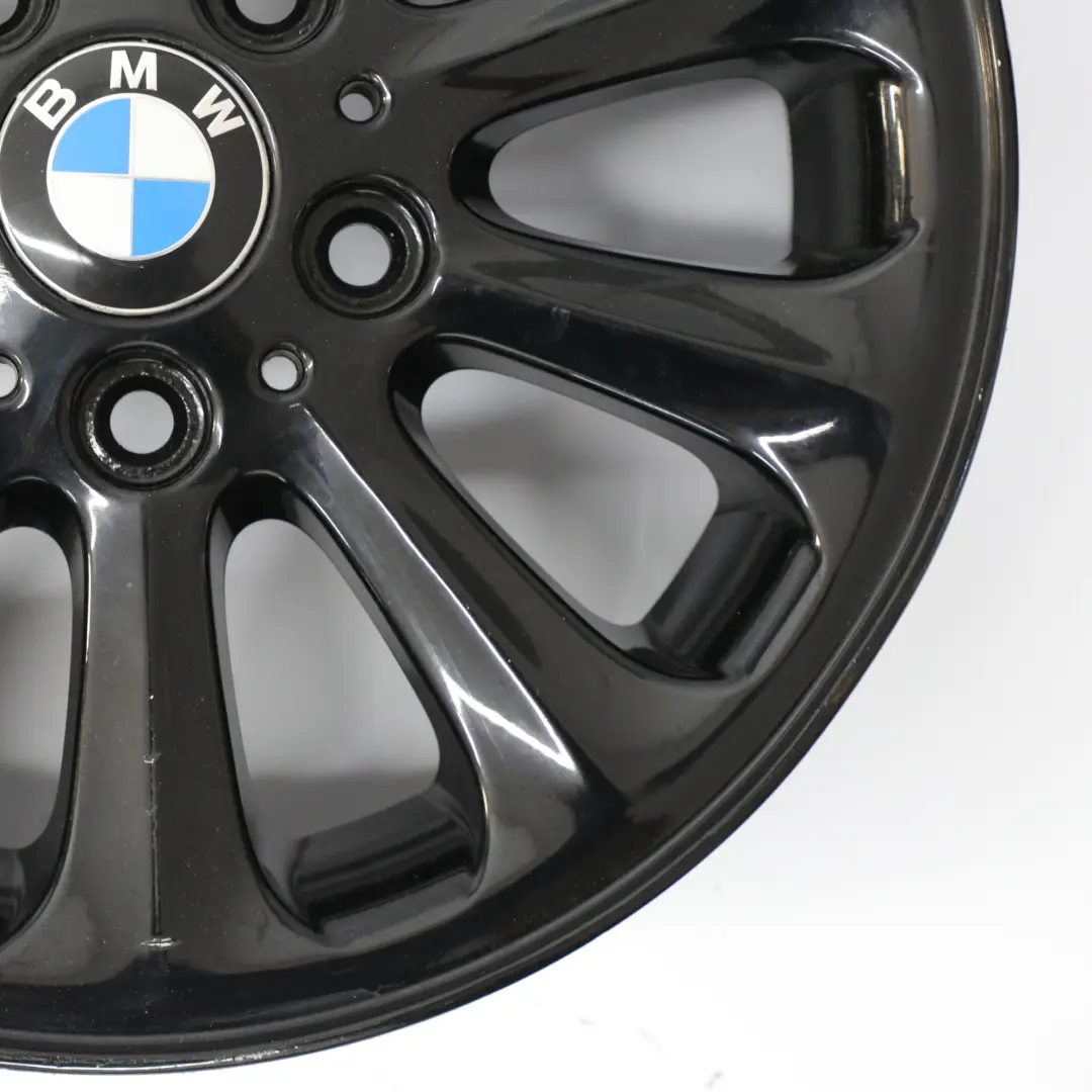 Cerchio in lega nera 16" Spider Spoke 139 6,5J per BMW E81 E82 E87 E88 con numero di parte 6775618 BMW E81 E82 E87 E88 Cerchio in lega nera 16" Spider Spoke 139 6,5J - SKU 6775618-5 - Numero di parte 6775618