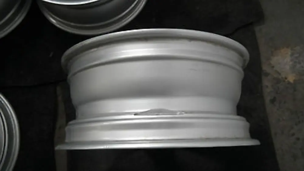 GENUINE BMW E81 E82 E87 E88 Complete Set 4x Wheel Alloy Rim 17" spider spoke 142 to with Part number 6775622 6775623 GENUINE BMW E81 E82 E87 E88 Complete Set 4x Wheel Alloy Rim 17" spider spoke 142 - SKU 6775623 - Part number 6775622 6775623