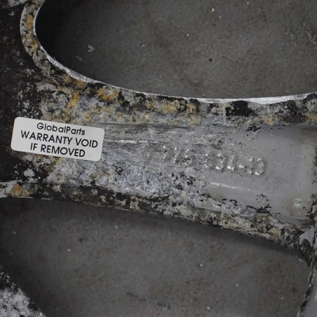 Felga Aluminiowa 18" 7,5J ET:49 do BMW E87 o numerze 6775634 BMW E87 Felga Aluminiowa 18" 7,5J ET:49 - SKU 6775634-1 - Numer Części 6775634