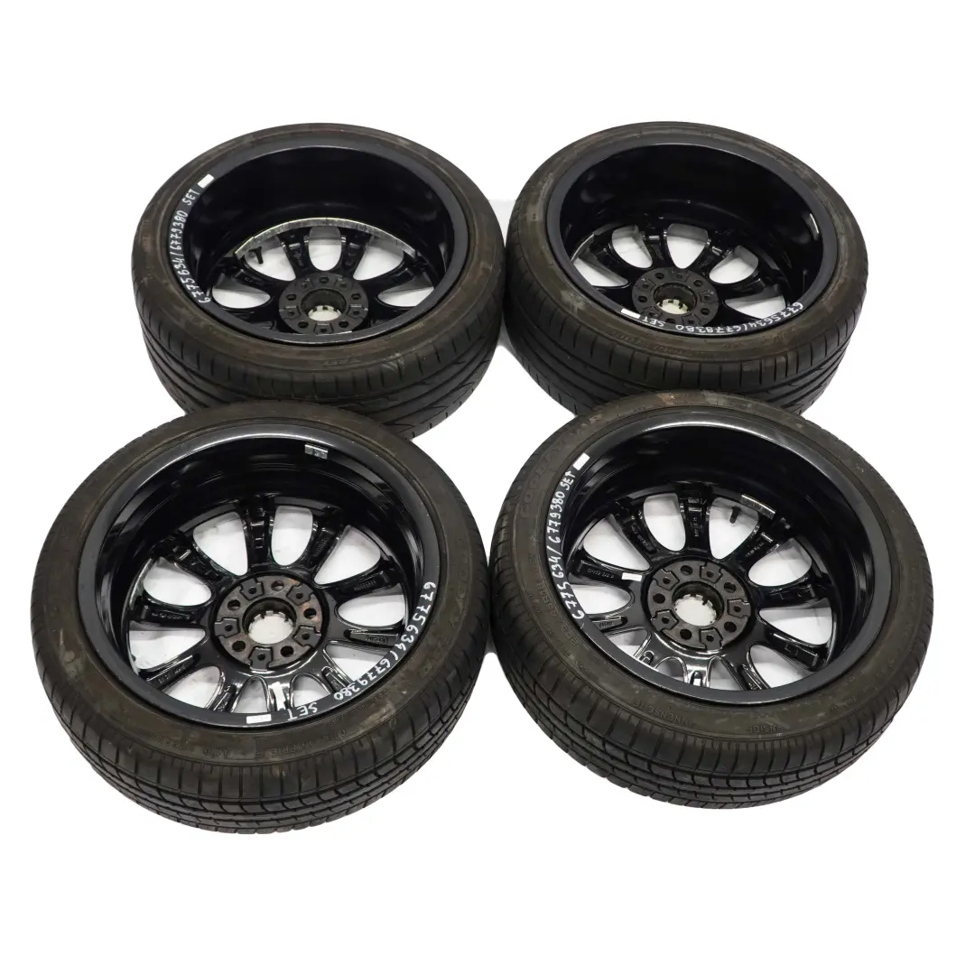 BMW E81 E82 E87 Completo 4x Cerchio AlluMini o IN Lega Pneumatici 18 " Raggi V - SKU 6775634-6779380 - Numero di parte 6775634/6779380
