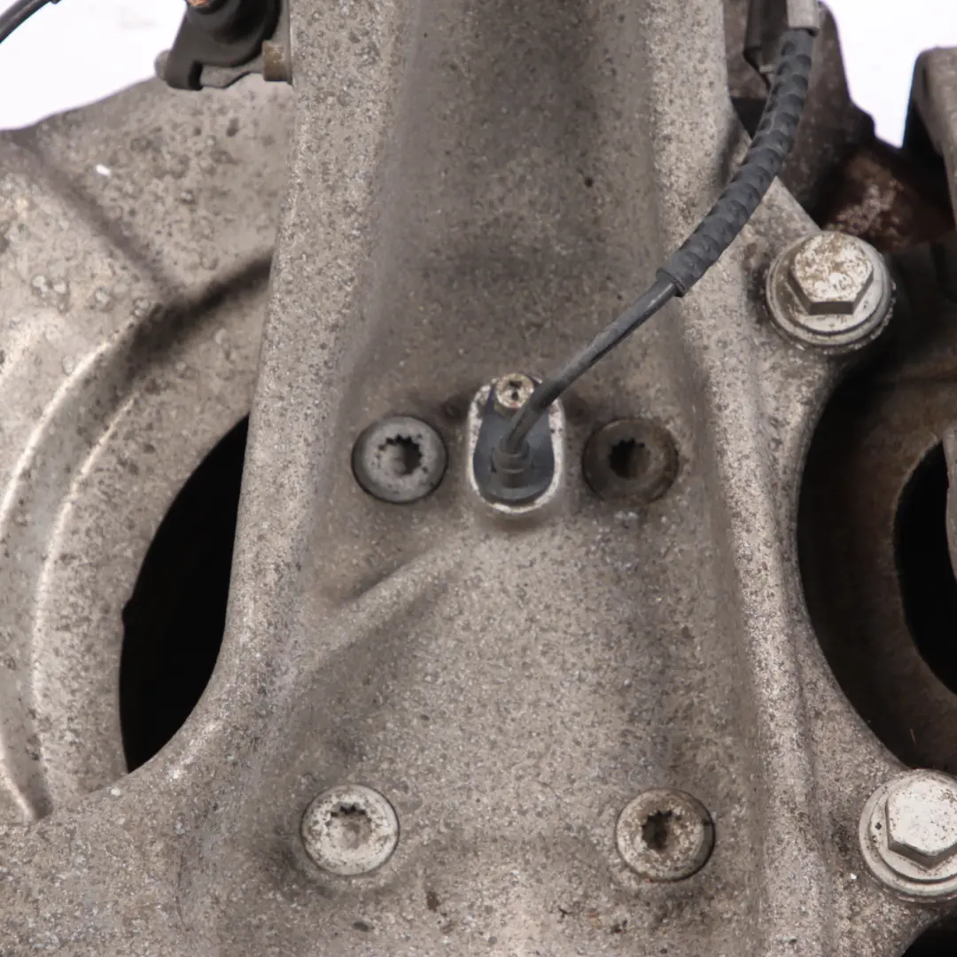 BMW F10 F11 Roue avant droite essieu Suspension Moyeu Frein Disque - SKU 6775770-1 - Numéro de pièce 6775770