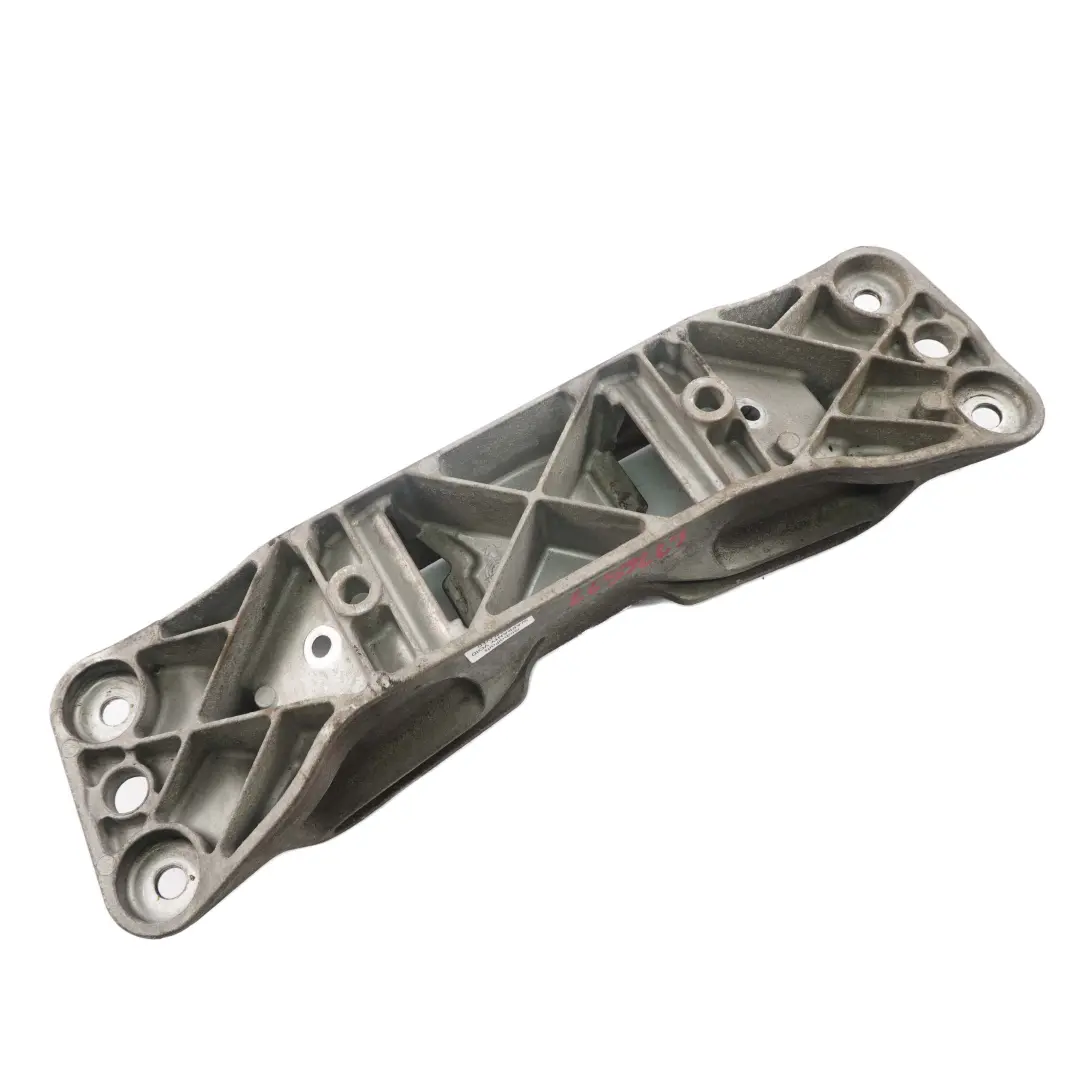 BMW E60 E60N E61 E61N LCI Travesaño caja de cambios suspensión gasolina - SKU 6776522 - Número de pieza 22316776522