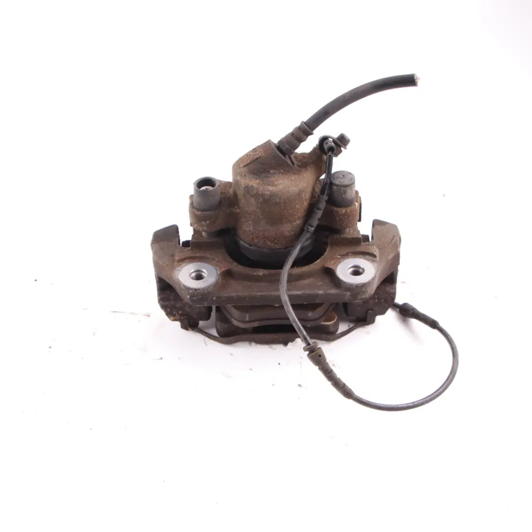 Front Brake Caliper Housing Carrier Left N/S to BMW E81 E82 E87 LCI E90 E91 with Part number 6776527 BMW E81 E82 E87 LCI E90 E91 Front Brake Caliper Housing Carrier Left N/S - SKU 6776527-1 - Part number 6776527