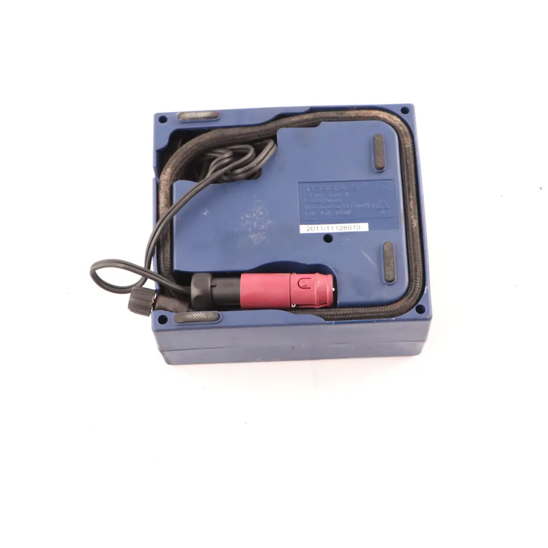 Tyre Inflation Air Compressor Pump to BMW F20 E81 E87 E60 E90 F10 X1 E84 with Part number 6777047 BMW F20 E81 E87 E60 E90 F10 X1 E84 Tyre Inflation Air Compressor Pump - SKU 6777047 - Part number 6777047