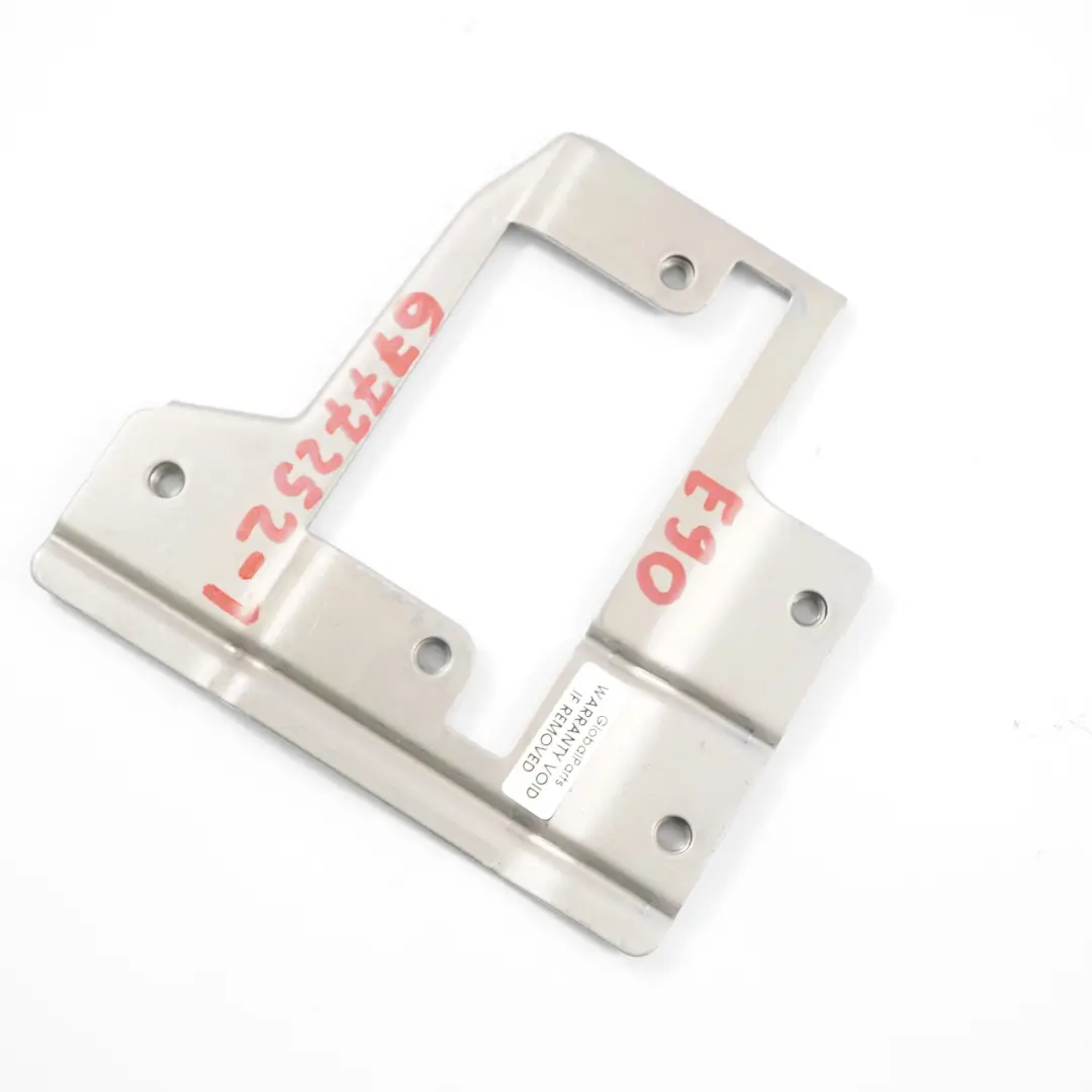 Uchwyt Czujnika Prędkości do BMW E87 E90 E91 o numerze 6777252 BMW E87 E90 E91 Uchwyt Czujnika Prędkości - SKU 6777252-1 - Numer Części 6777252