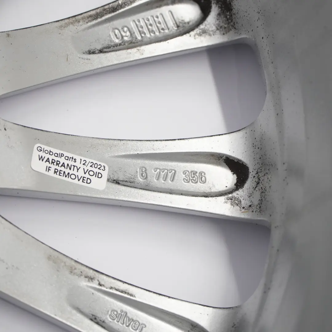 Argento Cerchio in lega 17" 7J Multi-Spoke 108 per Mini Cooper R50 R55 R56 R57 con numero di parte 6777356 Mini Cooper R50 R55 R56 R57 Argento Cerchio in lega 17" 7J Multi-Spoke 108 - SKU 6777356-2 - Numero di parte 6777356