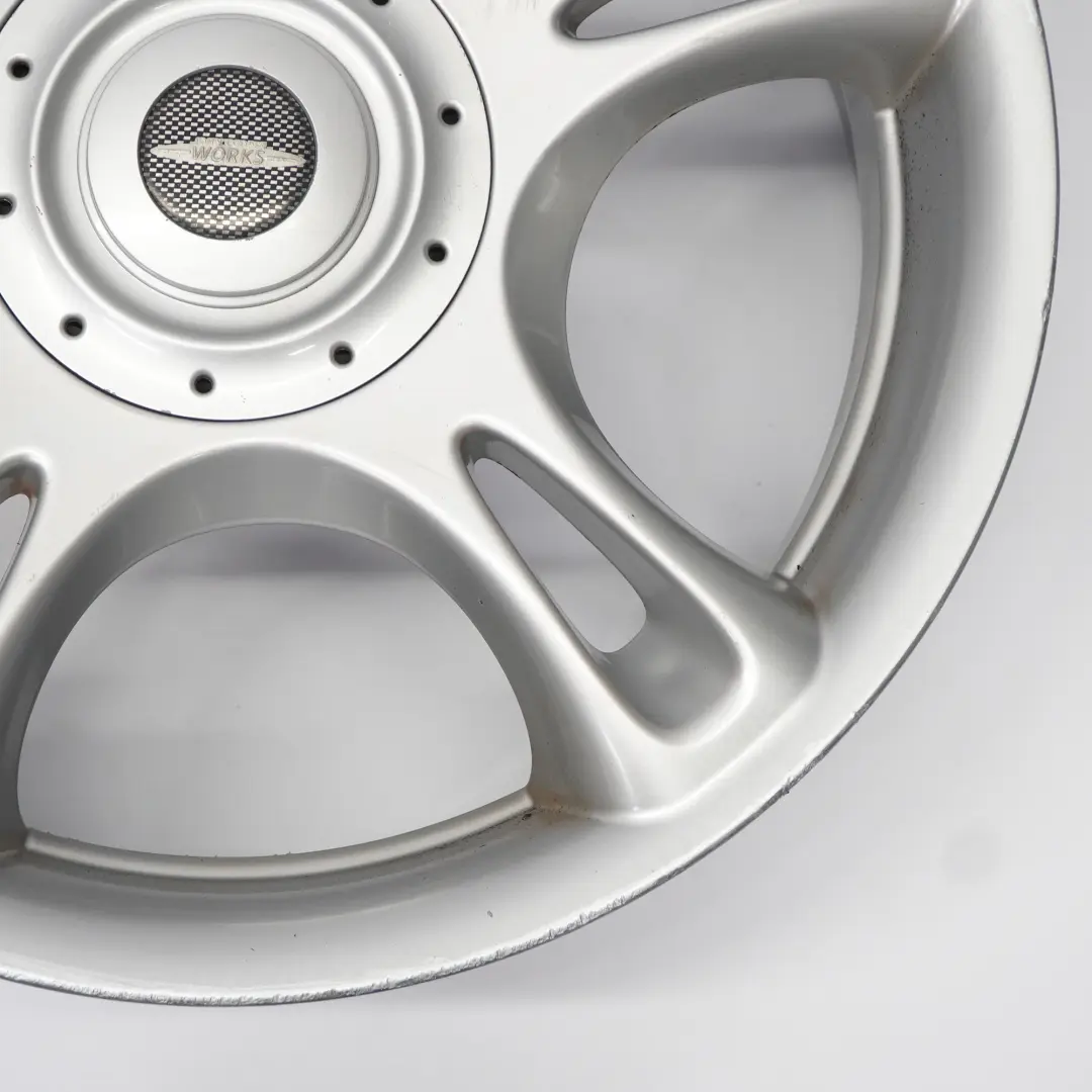 Llanta aleación plateada 18" 7J ET:52 JCW Star Spoke para Mini R50 R53 R56 con número de pieza 6777972 Mini R50 R53 R56 Llanta aleación plateada 18" 7J ET:52 JCW Star Spoke - SKU 6777972-1 - Número de pieza 6777972