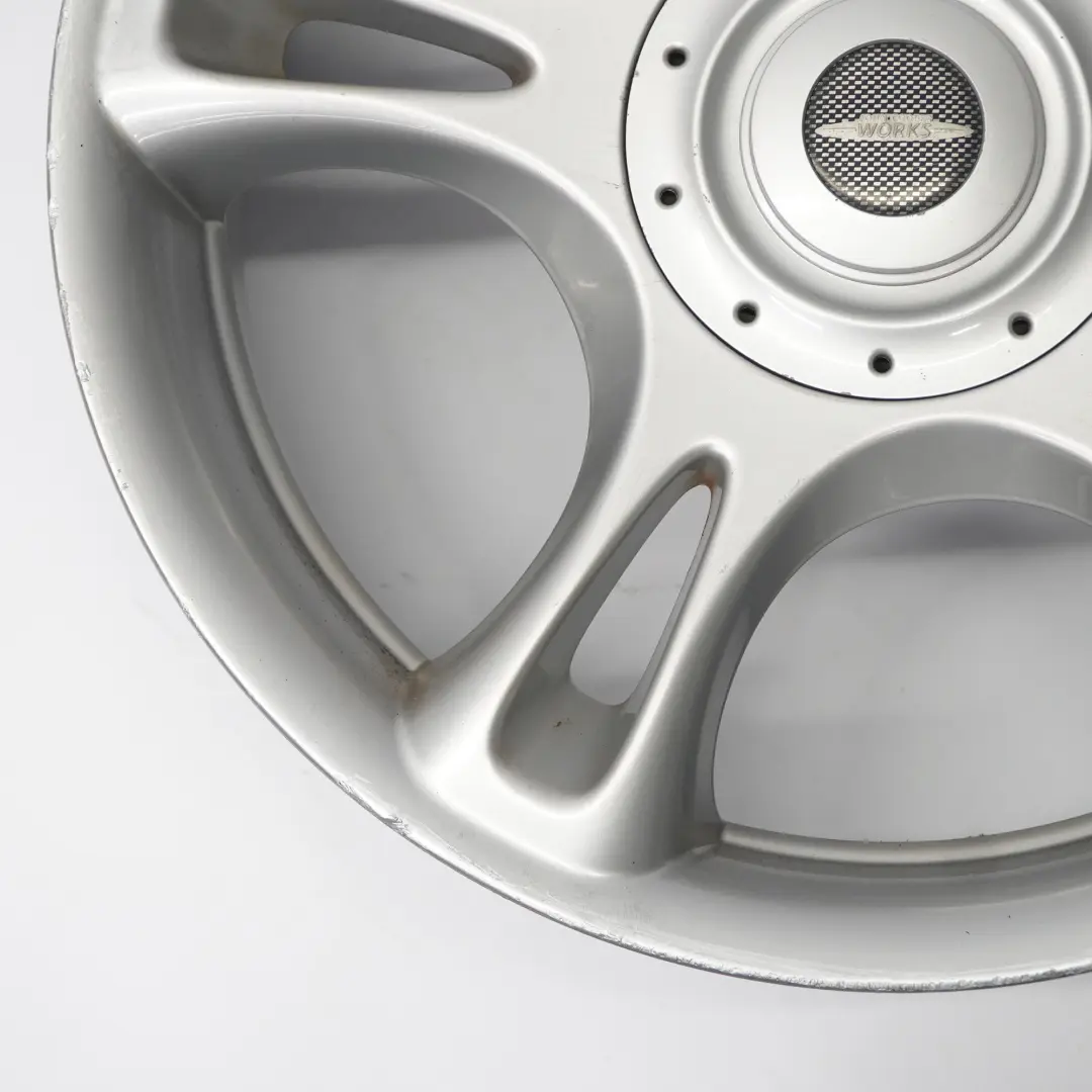 Silberne Leicht metall felge 18" 7J ET:52 JCW für Mini R50 R53 R56 mit Teilenummer 6777972 Mini R50 R53 R56 Silberne Leicht metall felge 18" 7J ET:52 JCW - SKU 6777972-1 - Teilenummer 6777972