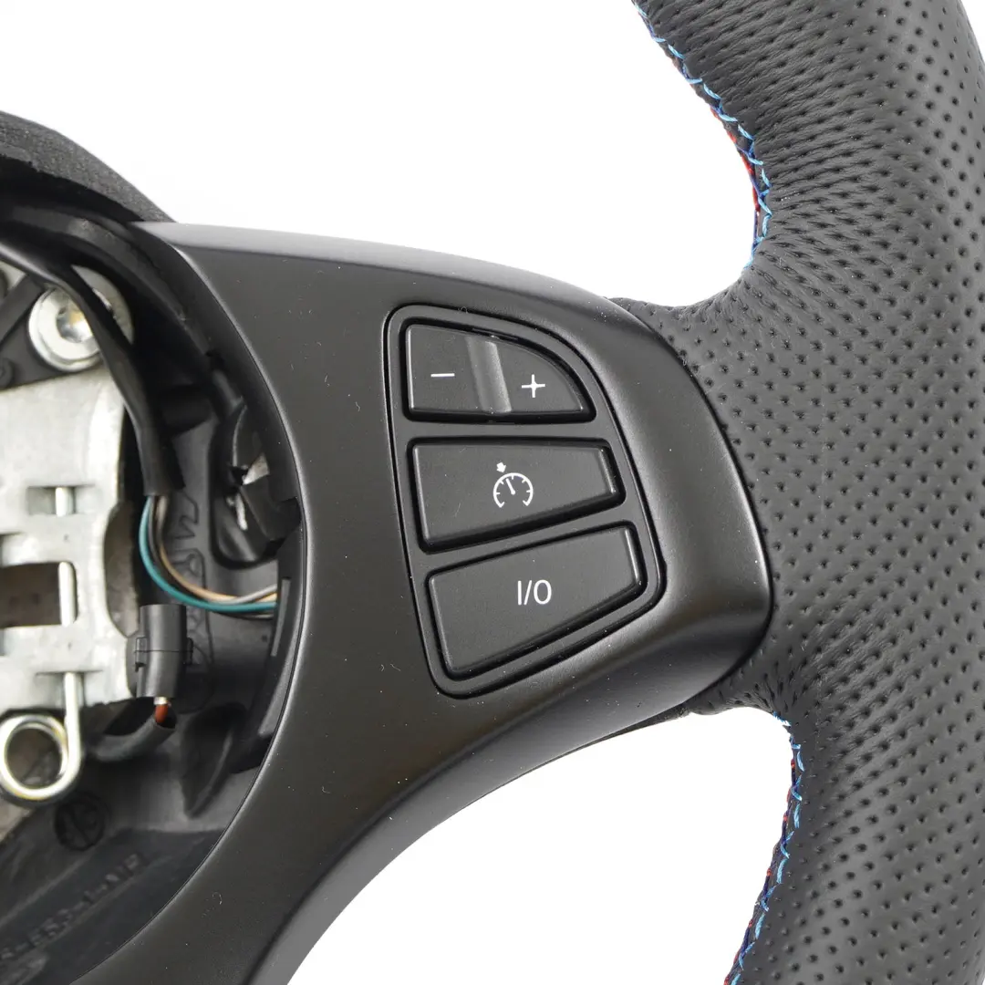 Volante BMW X3 E83 X5 E53 NUEVO Cuero Negro Sport M-Tricoloured - SKU 6778404-3 - Número de pieza 6778404