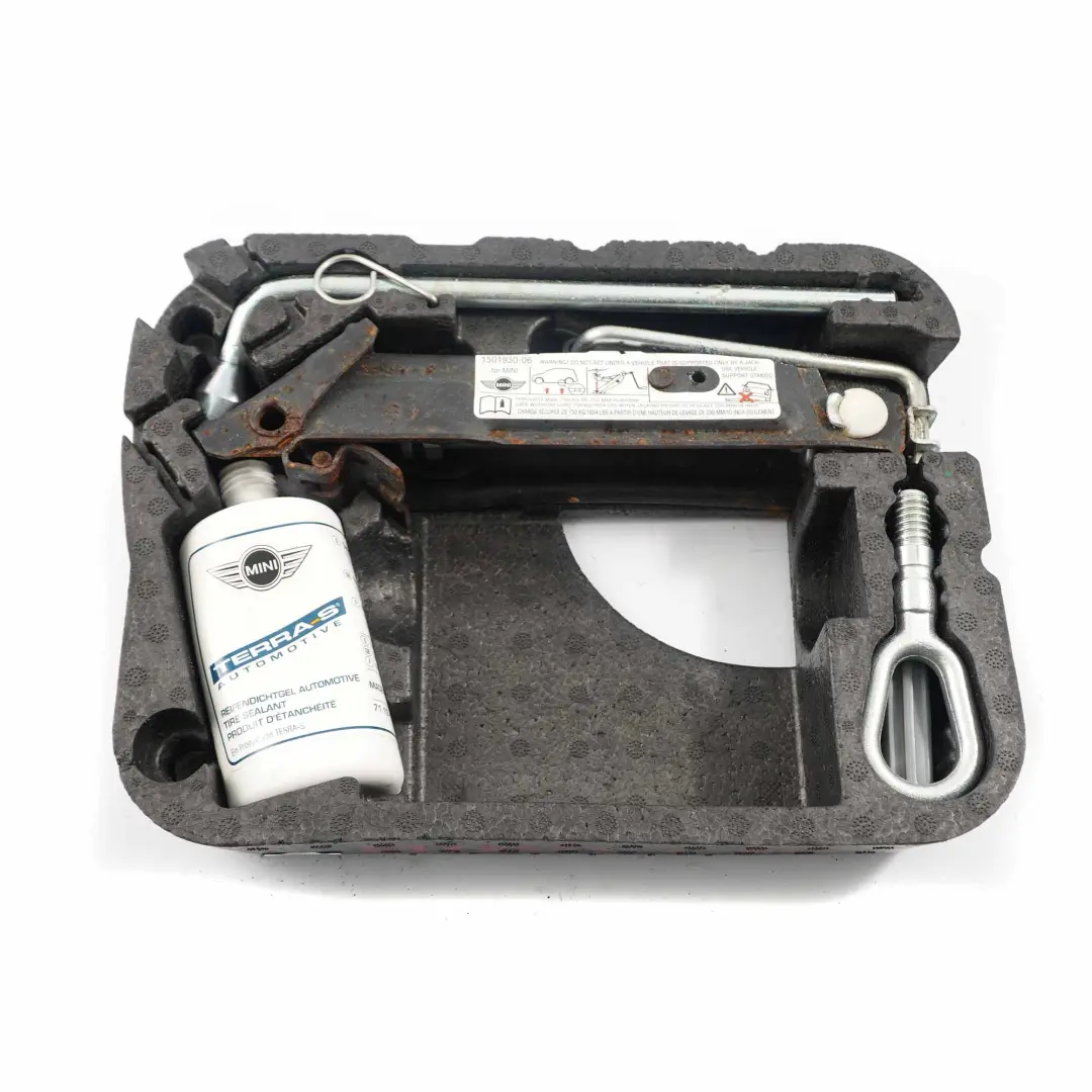 Zestaw Podnośnik Hak Ucho Śrubokręt Klucz do MINI R56 o numerze 6778554 MINI R56 Zestaw Podnośnik Hak Ucho Śrubokręt Klucz - SKU 6778554-3 - Numer Części 6778554