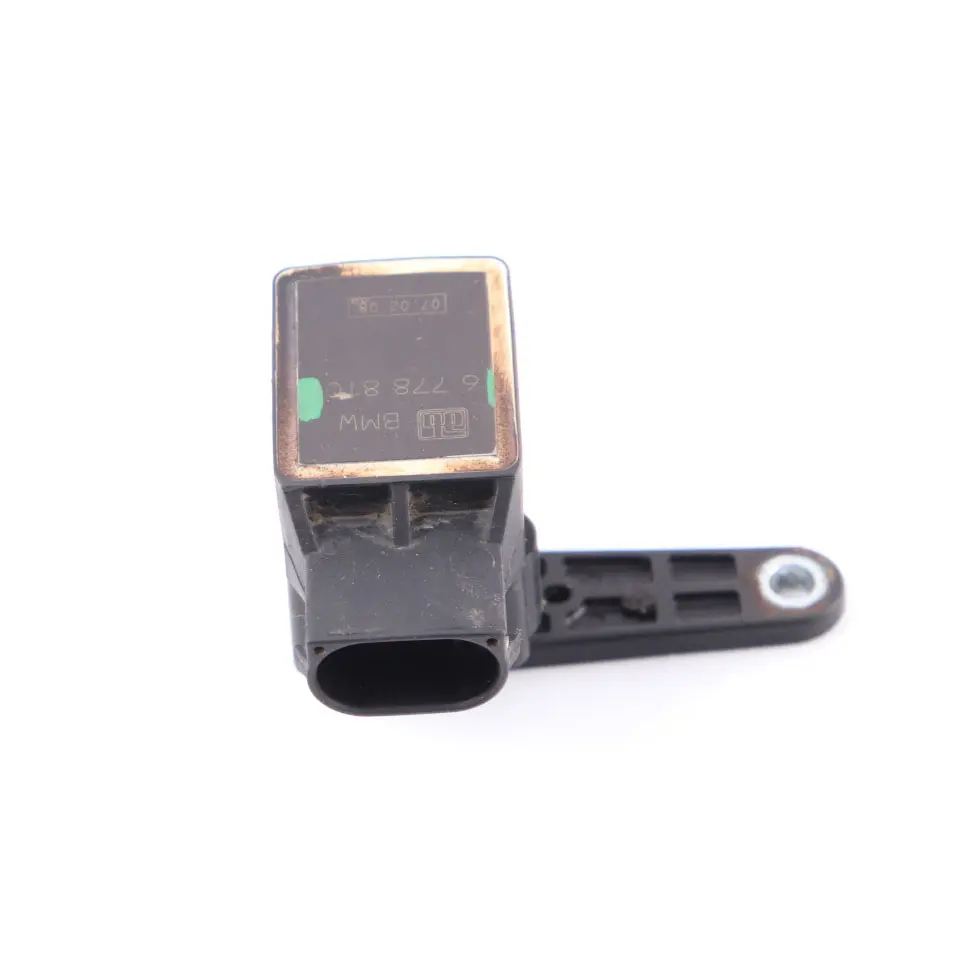 Sensore di livello luce Unità di regolazione per BMW E60 E61 E83 con numero di parte 6778810 BMW E60 E61 E83 Sensore di livello luce Unità di regolazione - SKU 6778810 - Numero di parte 6778810