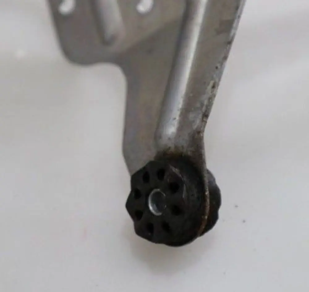 Bracket Hydro Unit DSC to BMW Z4 Series E89 with Part number 6779153 BMW Z4 Series E89 Bracket Hydro Unit DSC - SKU 6779153 - Part number 6779153