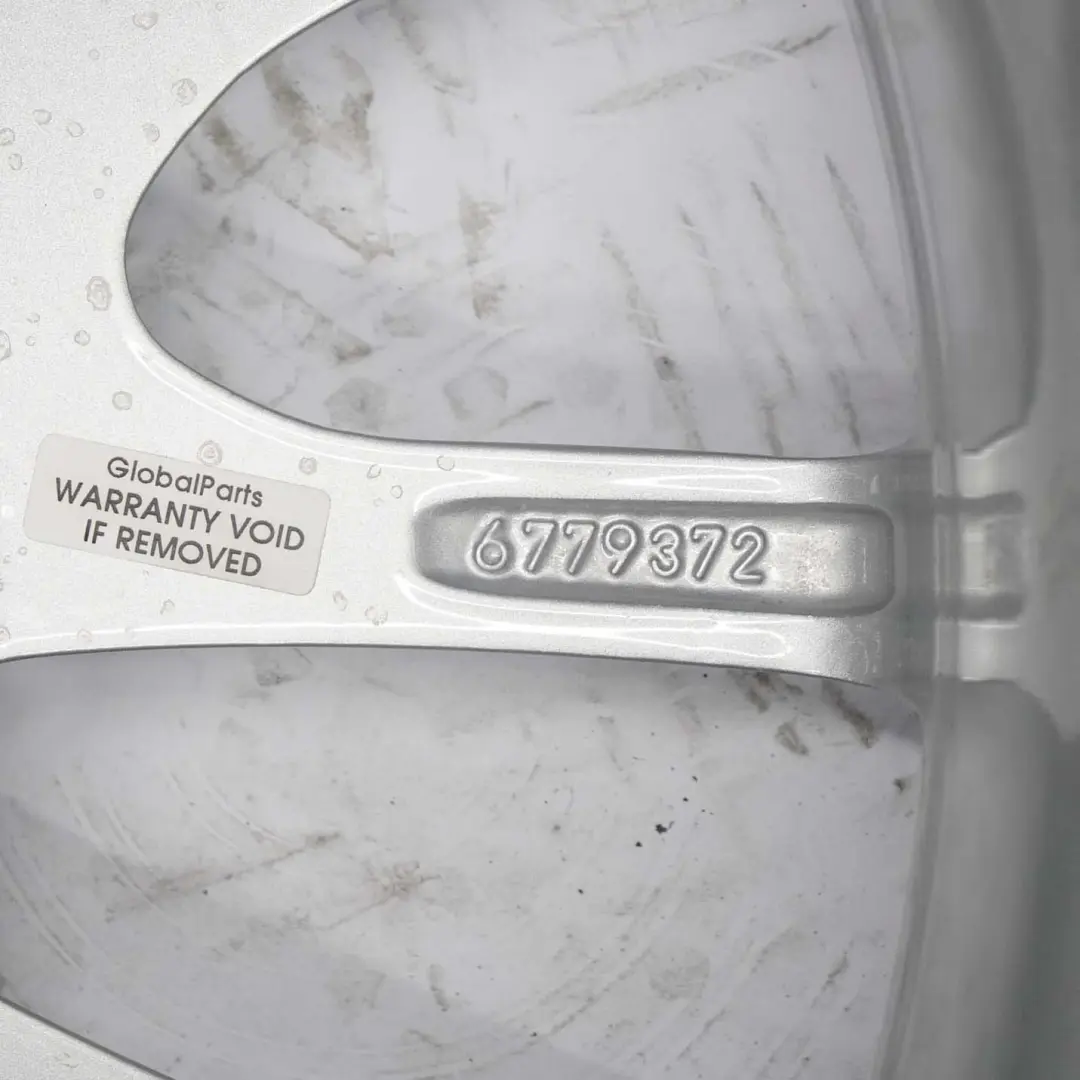 Jante En Alliage De Roue Argentée 18" ET:52 8,5J Radial Spoke 216 pour BMW E81 E87 à propos du numéro de pièce 6779372 BMW E81 E87 Jante En Alliage De Roue Argentée 18" ET:52 8,5J Radial Spoke 216 - SKU 6779372-1 - Numéro de pièce 6779372