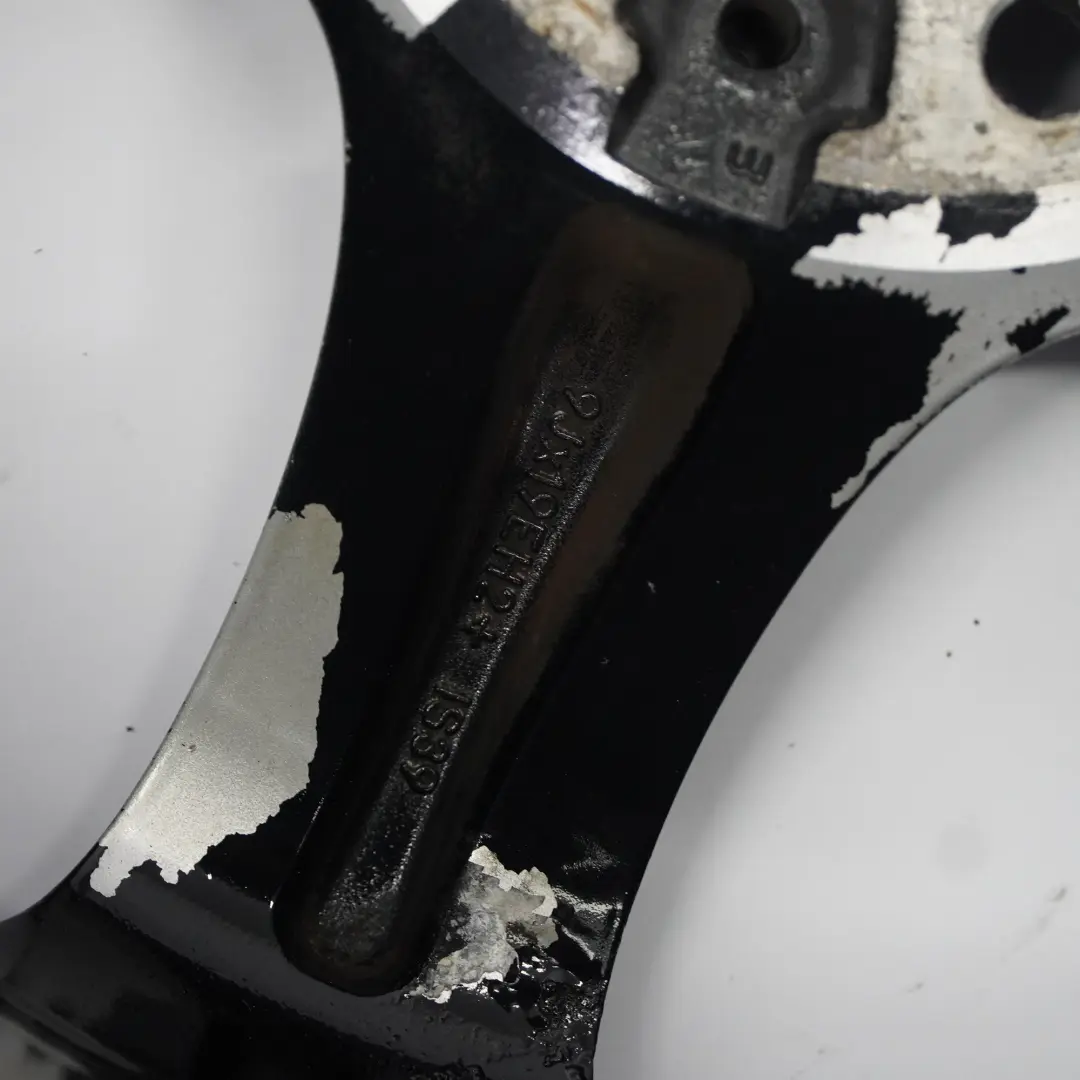 Cerchio posteriore nero lega 19" Stella Raggi 230 9J per BMW E90 E91 E92 con numero di parte 6779659 BMW E90 E91 E92 Cerchio posteriore nero lega 19" Stella Raggi 230 9J - SKU 6779659-4 - Numero di parte 6779659