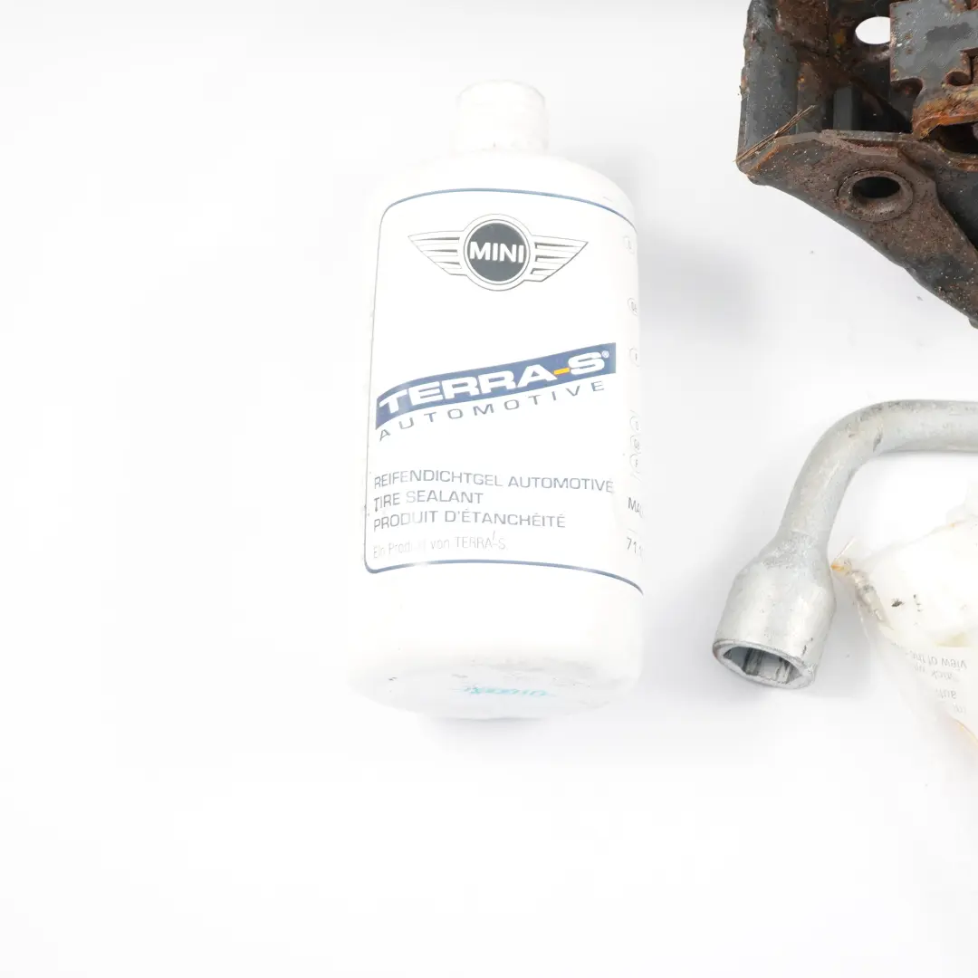 Deposito Ciotola Wagenheb Radschraubenschl?sse Compressore per Mini R50 R55 R56 LCI con numero di parte 6779731 Mini R50 R55 R56 LCI Deposito Ciotola Wagenheb Radschraubenschl?sse Compressore - SKU 6779731-2 - Numero di parte 6779731