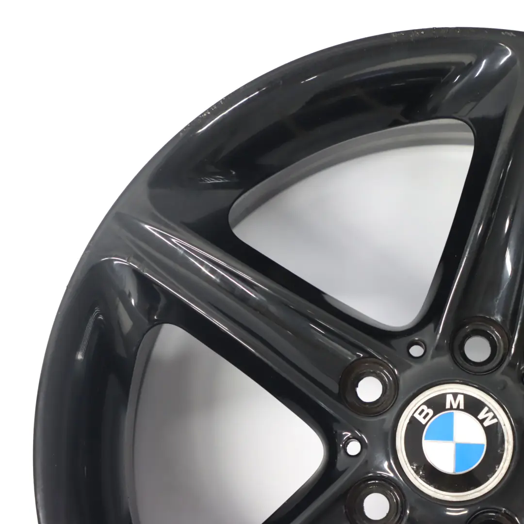 Llanta de aleación negra BMW E81 E87 LCI 18" Star Spoke 264 7,5J ET:49 para con número de pieza 6779800 Llanta de aleación negra BMW E81 E87 LCI 18" Star Spoke 264 7,5J ET:49 - SKU 6779800-1 - Número de pieza 6779800