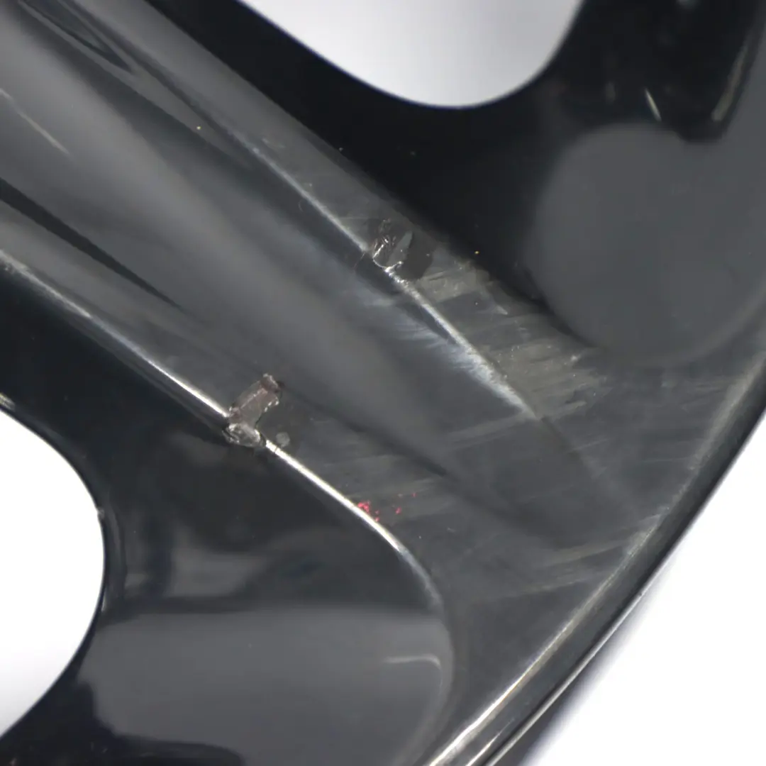 Cerchio in lega nero 18" a raggi stellari 264 7,5J ET:49 per BMW E81 E87 LCI con numero di parte 6779800 BMW E81 E87 LCI Cerchio in lega nero 18" a raggi stellari 264 7,5J ET:49 - SKU 6779800-1 - Numero di parte 6779800