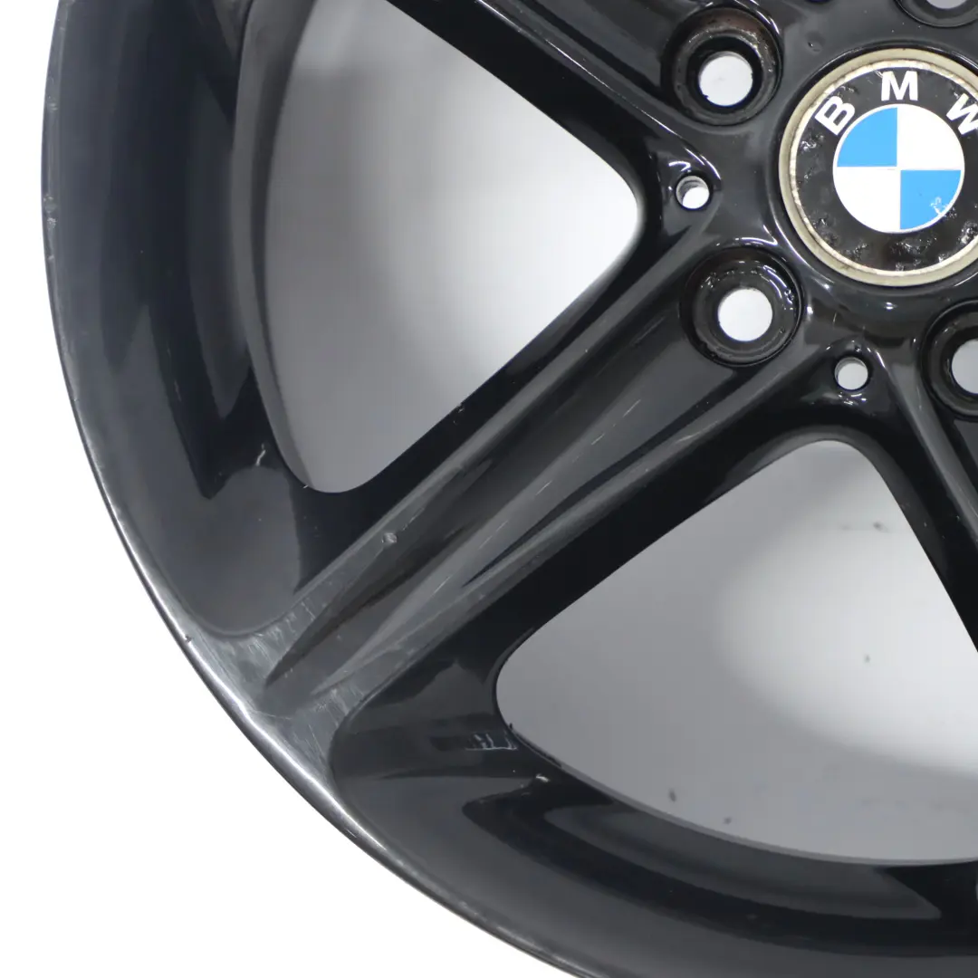 Jante alliage noire 18" Rayon étoile 264 7,5J ET:49 pour BMW E81 E87 LCI à propos du numéro de pièce 6779800 BMW E81 E87 LCI Jante alliage noire 18" Rayon étoile 264 7,5J ET:49 - SKU 6779800-2 - Numéro de pièce 6779800
