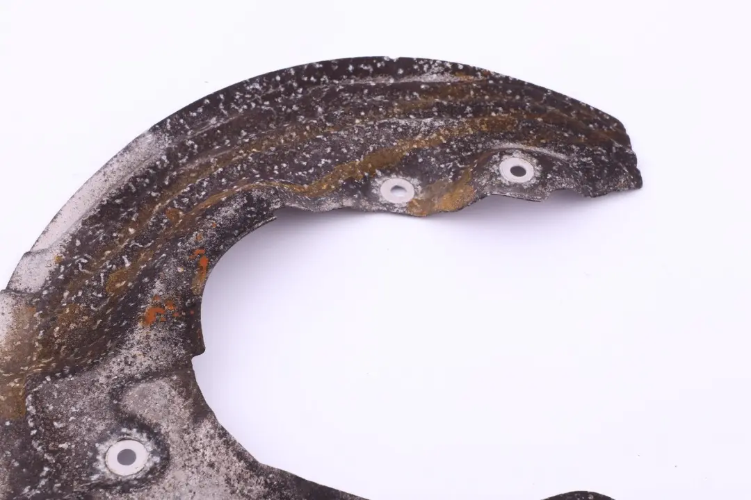 Piastra di protezione del disco del freno anteriore sinistro per BMW E81 E87 E90 E91 con numero di parte 6780215 BMW E81 E87 E90 E91 Piastra di protezione del disco del freno anteriore sinistro - SKU 6780215 - Numero di parte 6780215