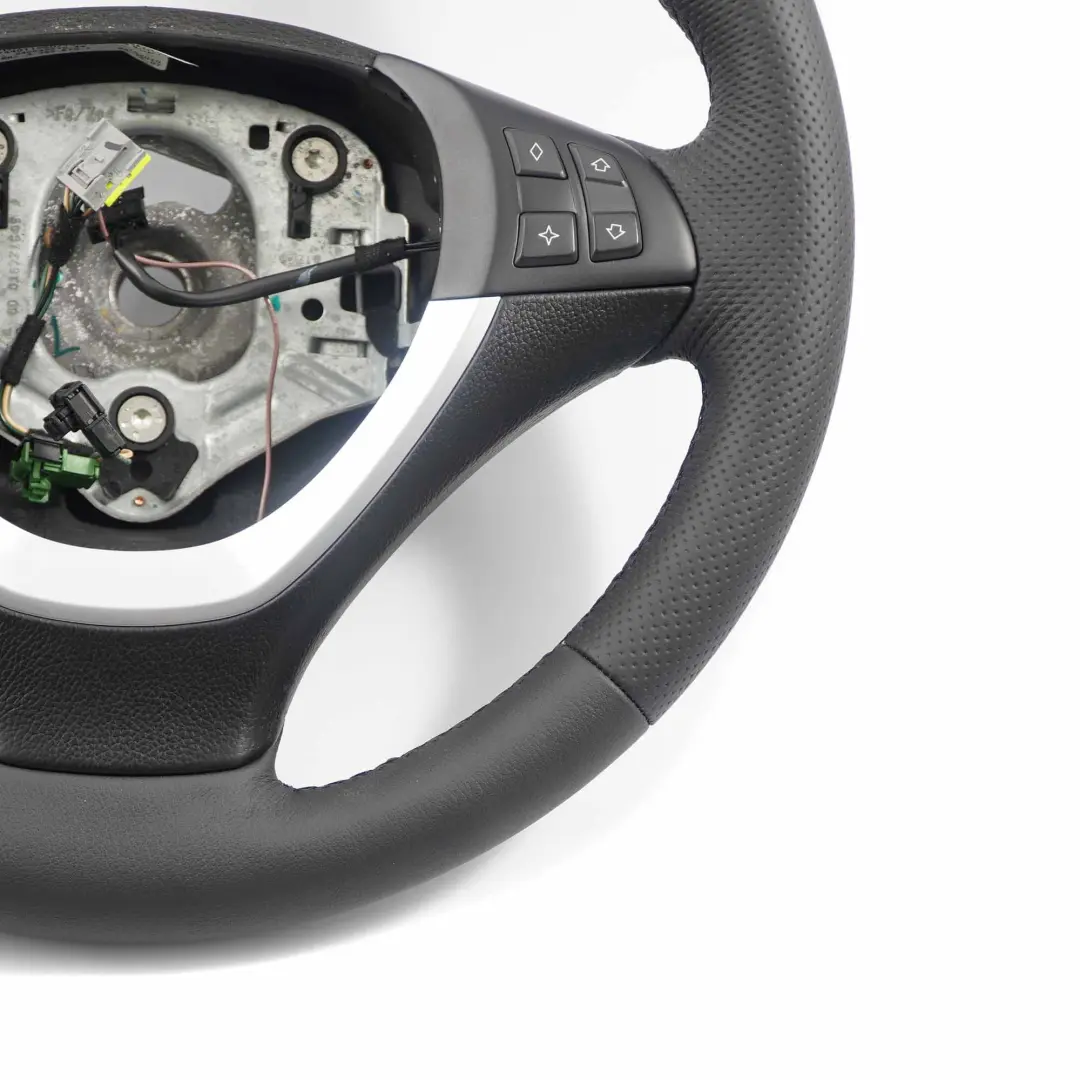 BMW X5 E70 E70N LCI NUEVO Volante deportivo De cuero negro Hilos negros - SKU 6780544-2 - Número de pieza 6780544